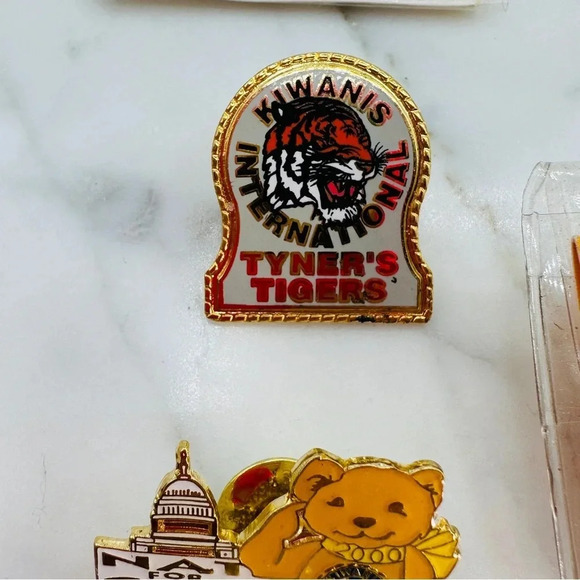 Kiwanis Tack Pin Set International Domestic 11 Pins Y2K 1995 Korea Las V… - Picture 7 of 13
